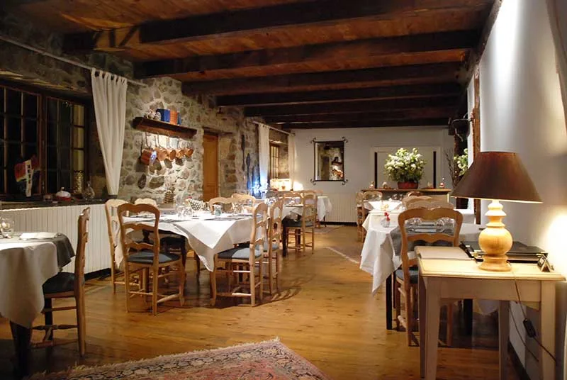 Le Pré Bossu à Moudeyre, plus qu’un hôtel restaurant, en Haute-Loire, Auvergne