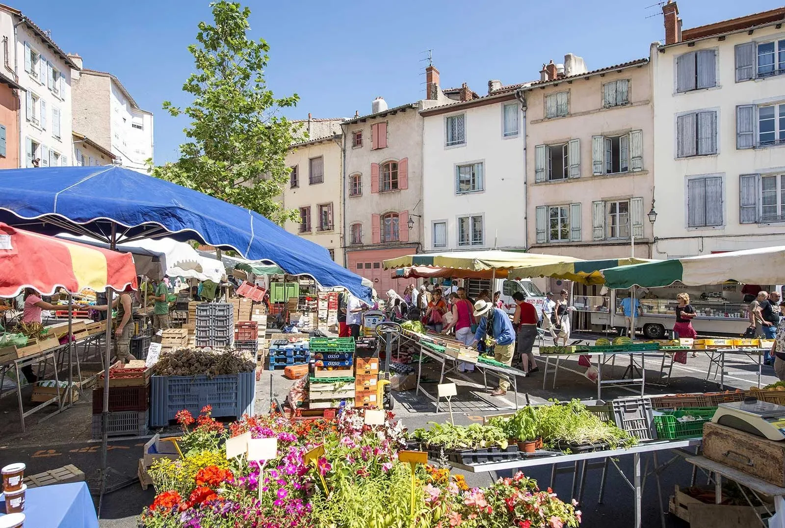 Een boerenmarkt in Haute-Loire, Auvergne