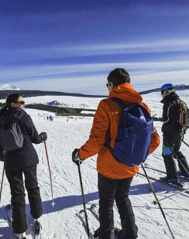 A family is skiing on Mont Mézenc in Haute-Loire, Auvergne