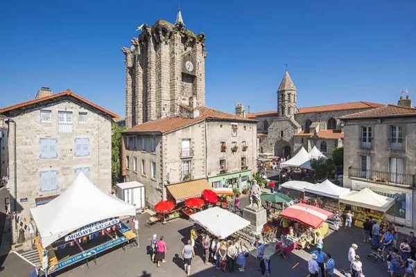 La Margeride and its market in Haute-Loire, Auvergne