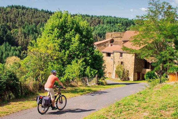 The great crossing of the Haute-Loire by mountain bike, Auvergne