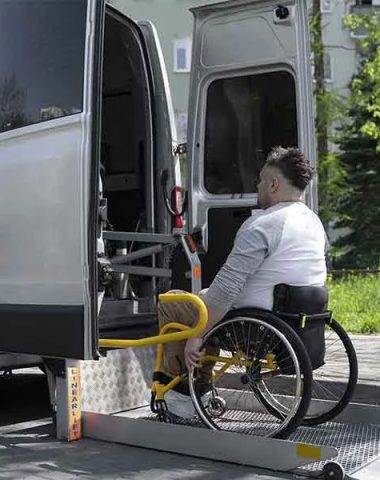 Shuttle adapted for wheelchairs, Haute-Loire in Auvergne