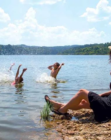 playas juegos agua nadar cuerpo de agua, Alto Loira, Auvernia