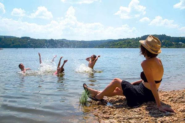 playas juegos agua nadar cuerpo de agua, Alto Loira, Auvernia
