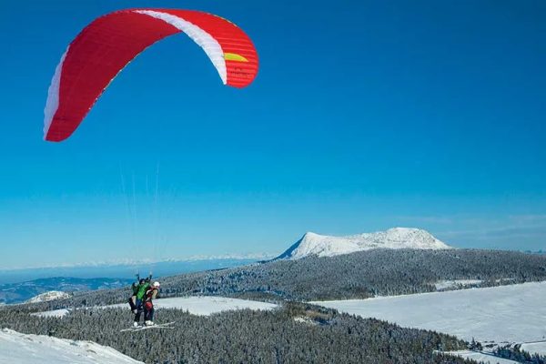 skigebied mezenc, meygal in Haute-Loire, les-estables paragliding