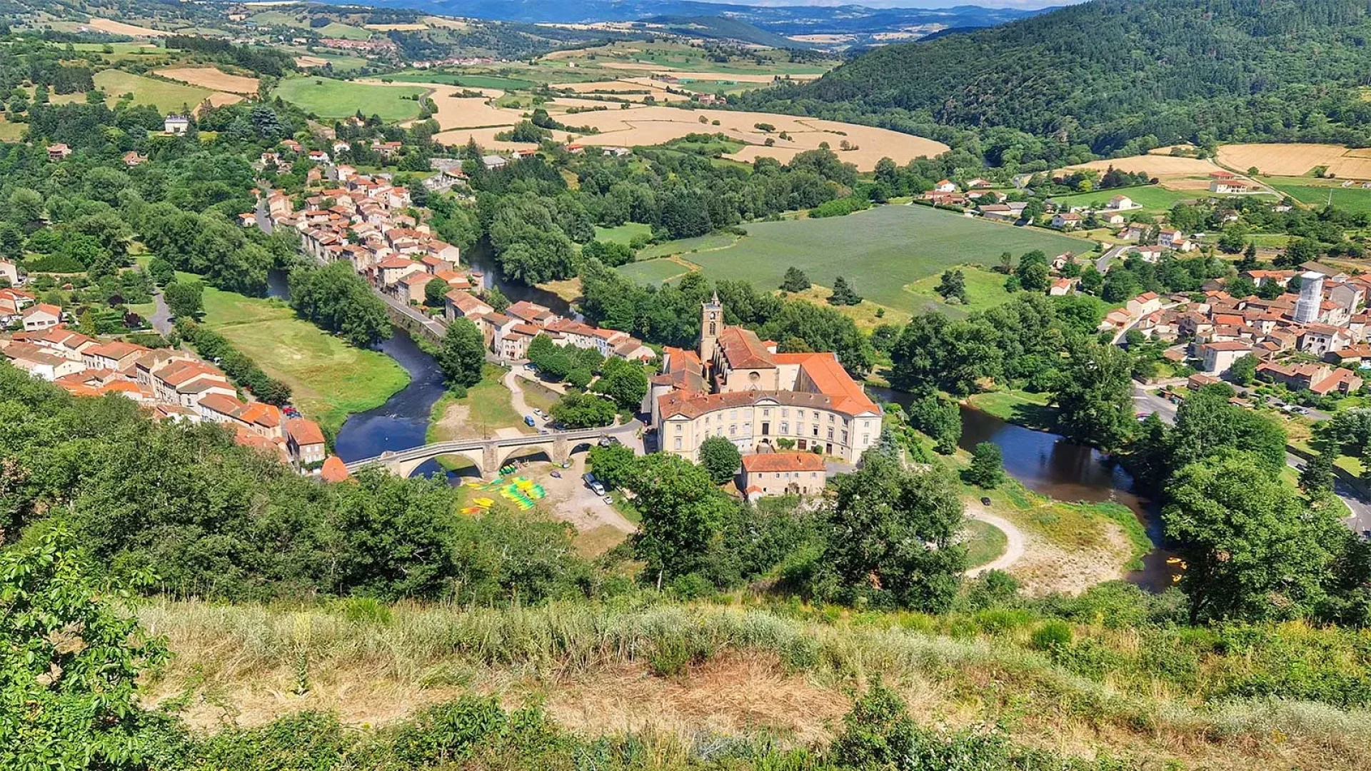 Lavoûte-Chilhac, dans les Gorges de l’Allier en Haute-Loire, Auvergne