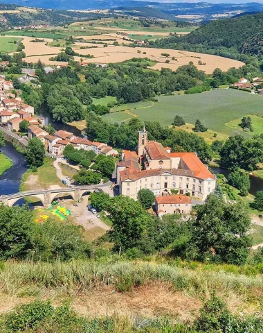 Lavoûte-Chilhac, dans les Gorges de l’Allier en Haute-Loire, Auvergne